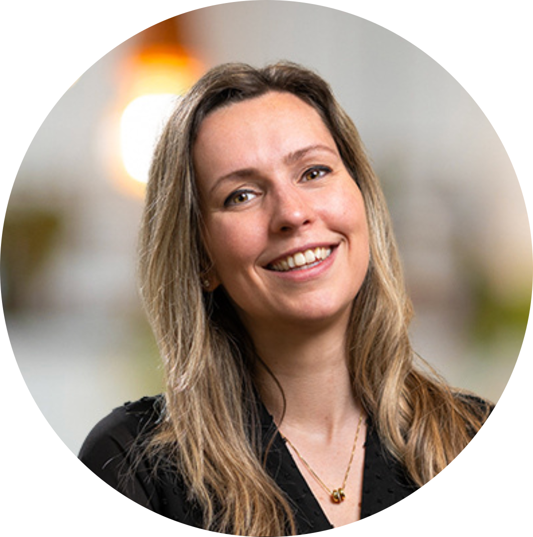 Headshot of Roos van der Zee-Compaijen